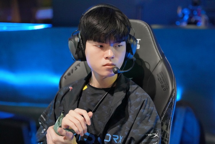 或许正是他 或许正是他